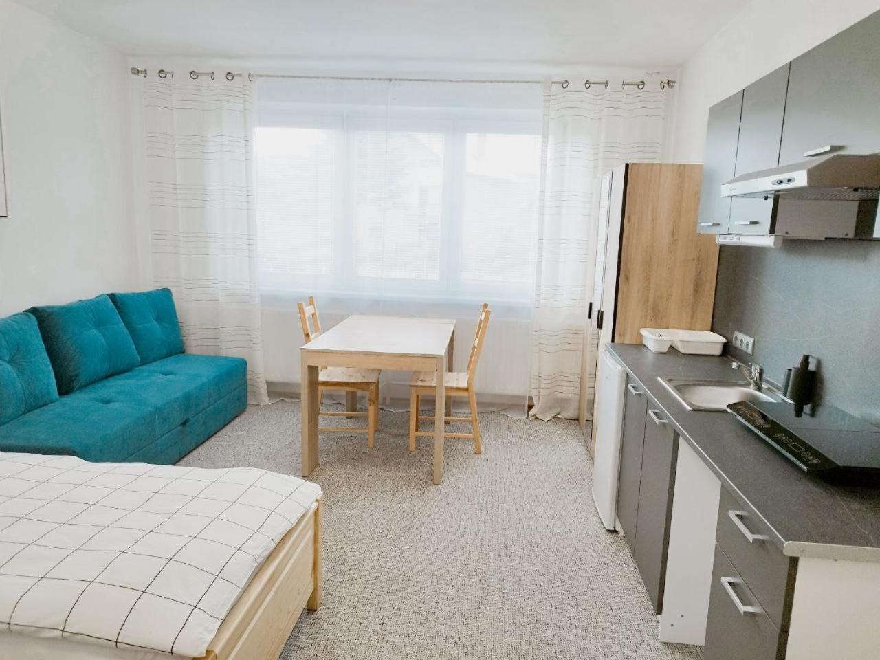 Vivi Apartments Liptovský Mikuláš Extérieur photo